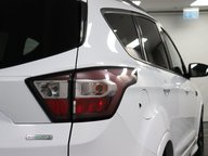 Ford Kuga ST-LINE 38