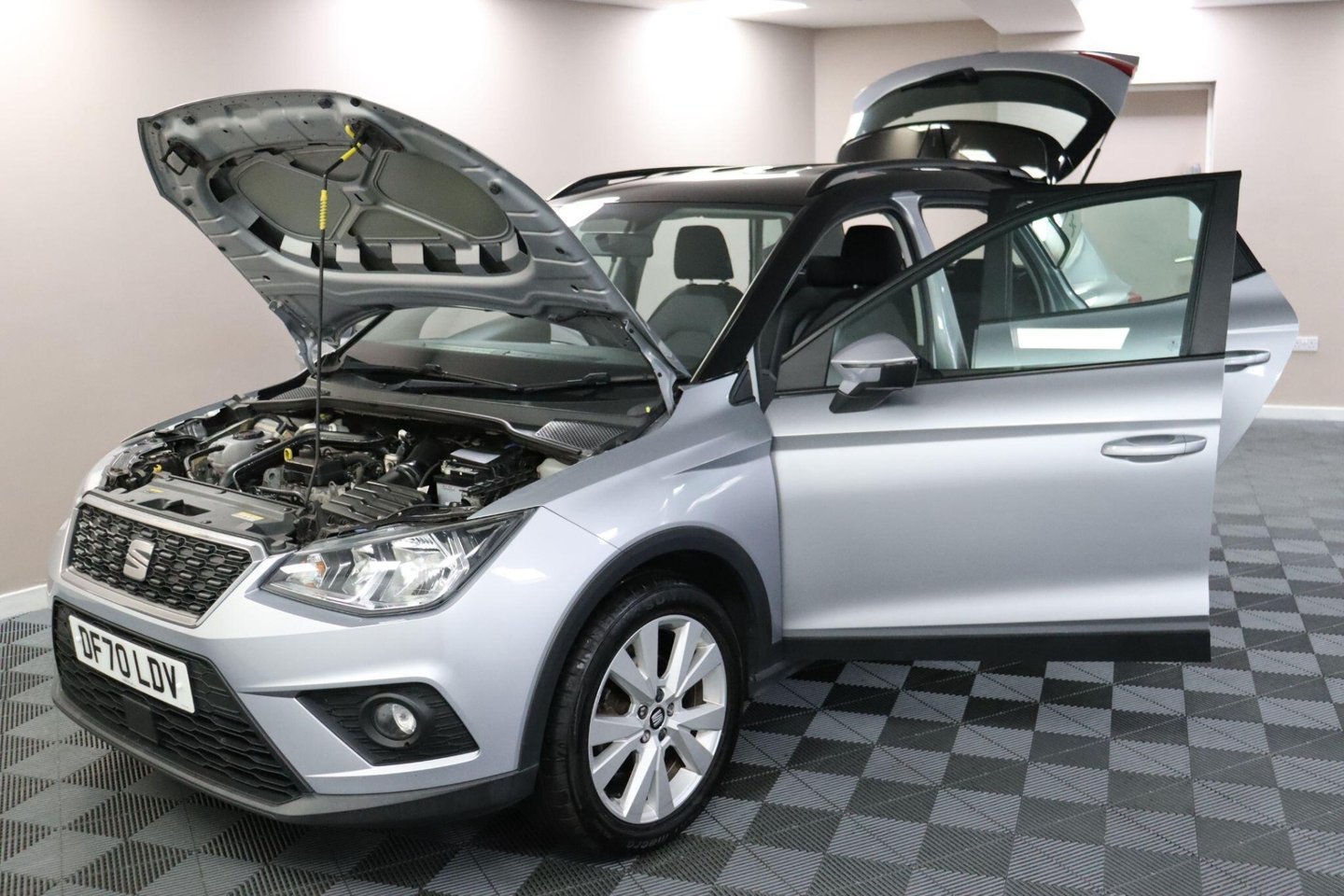 2021 SEAT Arona — image 13