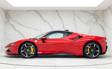 Ferrari SF90 Stradale 2