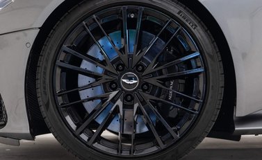 Aston Martin DBS Superleggera 15