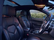 Porsche Macan 2.0 Macan Semi-Auto 4WD 5dr 25
