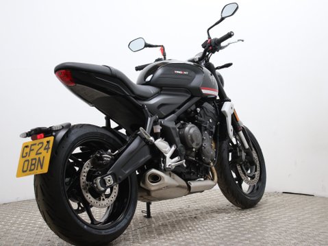 Triumph Trident TRIDENT 660 12