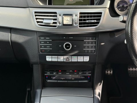 Mercedes-Benz E Class 2.1 E220 BlueTEC AMG Night Edition G-Tronic+ Euro 6 (s/s) 5dr 25
