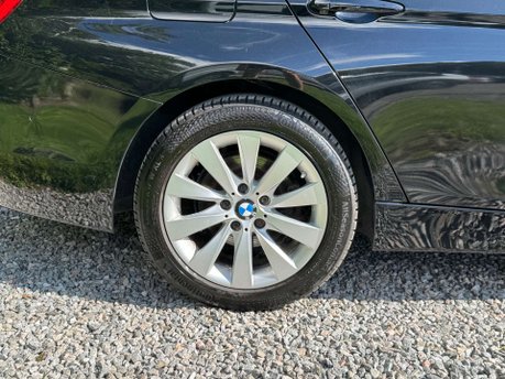 BMW 3 Series 1.5 318i Sport Auto 4dr 13