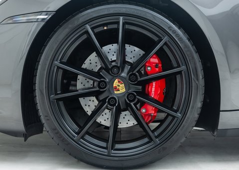 Porsche 911 Carrera S (992) 