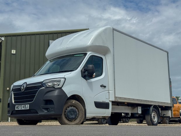 Renault Master Luton LWB L3 Business 350 Tail Lift EURO 6 1