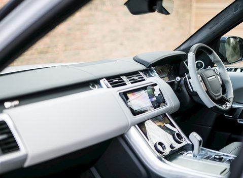 Land Rover Range Rover Sport 5.0 SVR 17