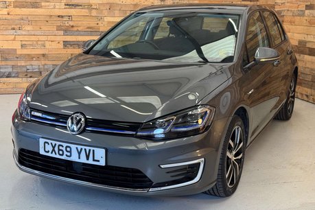 Volkswagen Golf 35.8kWh e-Golf Hatchback 5dr Electric Auto (136 ps) 6