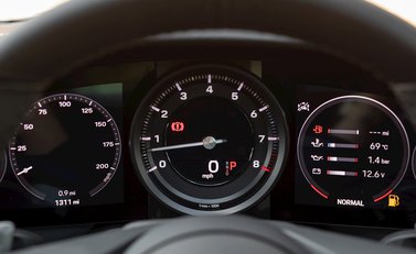 Porsche 911 Carrera 4S (992) 17