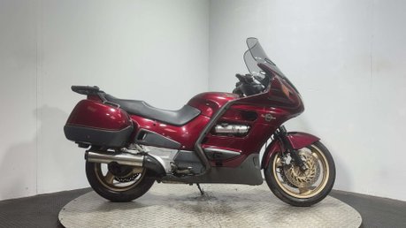 Honda ST 2001 24K RUNNING PROJECT BIKE SPARES OR REPAIR TOURER 1100CC 1
