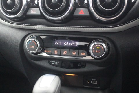 Nissan Juke 5dr 1.6 Hybrid Premiere Edition Automatic 13
