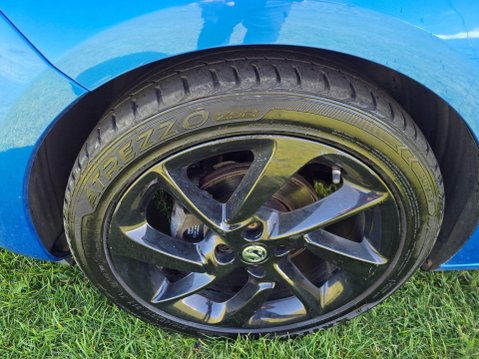 Vauxhall Adam 1.2i ecoFLEX ENERGISED Euro 6 (s/s) 3dr 33