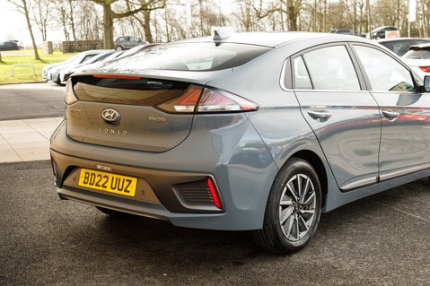 Hyundai IONIQ PREMIUM 8