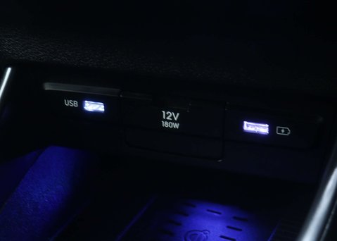 Hyundai BAYON 1.0 T-GDi MHEV Premium SUV 5dr Petrol Hybrid DCT Euro 6 (s/s) (100 ps) 34