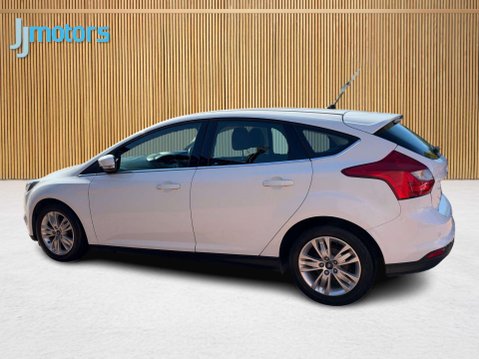 Ford Focus 1.6 TDCi Titanium Navigator Hatchback 5dr Diesel Manual Euro 5 (s/s) (115 p 36