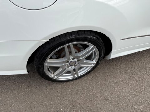 Mercedes-Benz E Class 2.1 E250 CDI BlueEfficiency Sport Cabriolet G-Tronic+ Euro 5 (s/s) 2dr 25