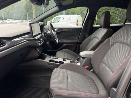 Ford Focus 1.5 Focus ST-Line EcoBlue Auto 5dr 40