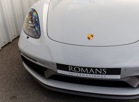 Porsche 718 Cayman GTS 22