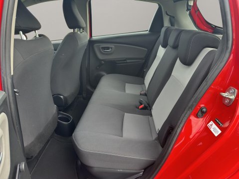 Toyota Yaris 1.5 VVT-h Icon E-CVT Euro 6 (s/s) 5dr 32