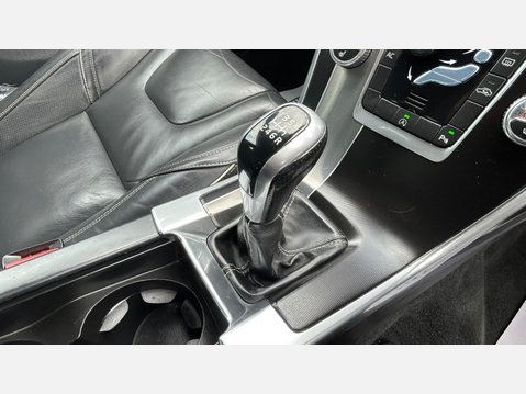 Volvo XC60 2.0 D4 R-Design Lux Nav Euro 6 (s/s) 5dr 35