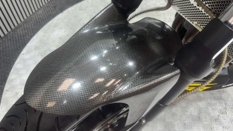 Yamaha FZ ONLY 16K CUSTOM 600CC NAKED BIKE NEW MOT WARRANTY 26