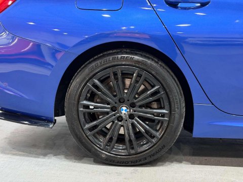 BMW 3 Series 2.0 330e 12kWh M Sport Saloon 4dr Petrol Plug-in Hybrid Auto Euro 6 (s/s) ( 53