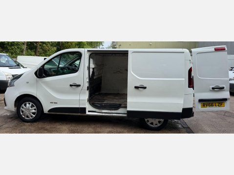 Renault Trafic 1.6 dCi 27 Business+ Panel Van 5dr Diesel Manual SWB Standard Roof Euro 6 ( 10