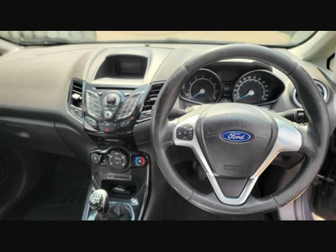 Ford Fiesta ZETEC 24