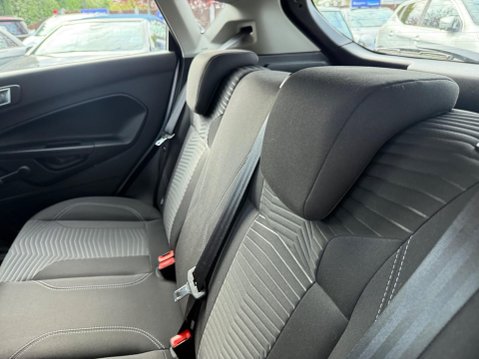 Ford Fiesta 1.25 Zetec Euro 5 5dr 23