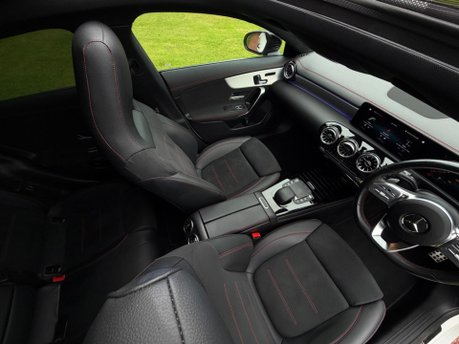 Mercedes-Benz CLA Class CLA 180 AMG LINE PREMIUM PLUS NIGHT EDITION 35