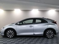 Honda Civic I-VTEC SE PLUS NAVI 18