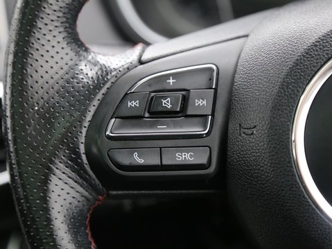 MG HS 1.5 T-GDI Exclusive Euro 6 (s/s) 5dr 11