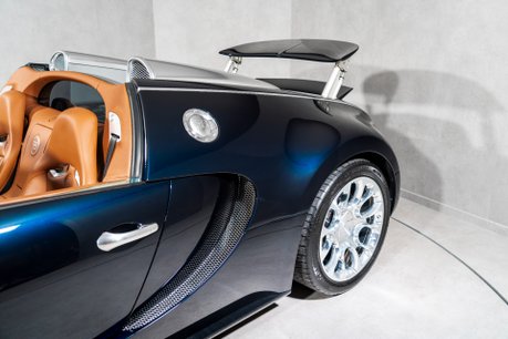 Bugatti Veyron GRAND SPORT. FRESH SERVICE. EX BUGATTI DISPLAY CAR. OUTSTANDING PROVENANCE 34