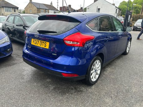 Ford Focus TITANIUM 7