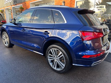 Audi Q5 2.0 TDI 40 S line SUV 5dr Diesel S Tronic quattro Euro 6 (s/s) (190 ps) 12