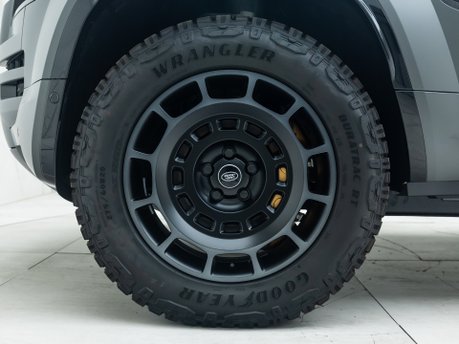 Land Rover Defender 110 OCTA EDITION ONE 