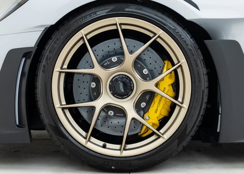 Porsche 911 GT3 RS Weissach (992) 