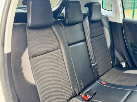 Peugeot 2008 1.6 2008 Allure Blue HDi S/S 5dr 56