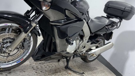 Honda CB 2007 60K MOT GOOD LOOKING 1000CC COMMUTER TOURER BIKE 27