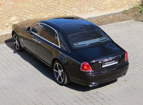 Rolls-Royce Ghost V-Spec 8