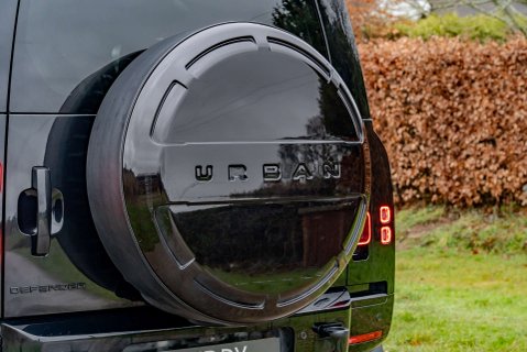 Land Rover Defender D300 X-Dynamic HSE URBAN 26