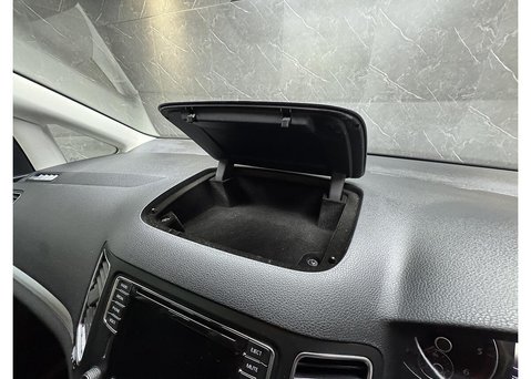 Volkswagen Sharan 2.0 TDI BlueMotion Tech SE MPV 5dr Diesel DSG Euro 6 (s/s) (150 ps) 64
