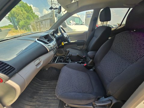 Mitsubishi L200 DI-D 4X4 WARRIOR LB DCB 14