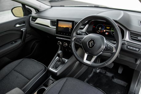 Renault Captur TECHNO E-TECH