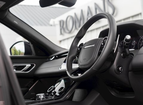 Land Rover Range Rover Velar SVAutobiography Dynamic 11