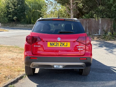 Suzuki Vitara SZ-T BOOSTERJET MHEV 5