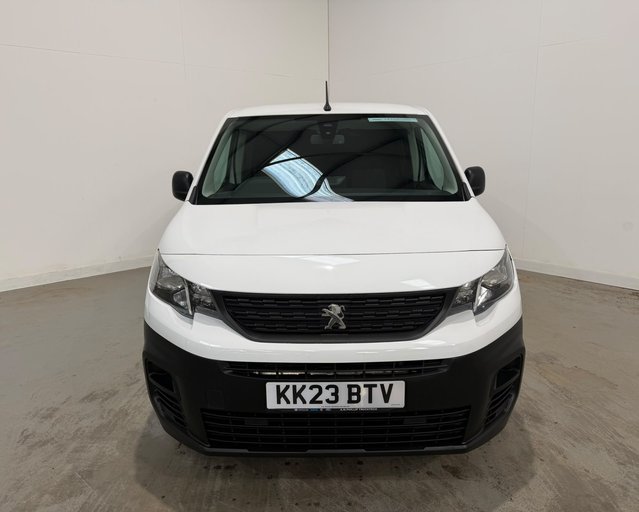 Peugeot Partner PARTNER LONG DIESEL 850 1.5 Blue HDi 100 Professional Prem + Crew Van