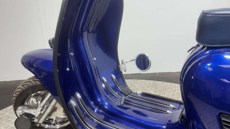 Lambretta GP 1984 RESTORED EXCELLENT CONDITION RUNS / RIDES GREAT CLASSIC 2T 19