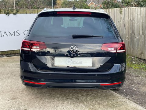 Volkswagen Passat 2.0 TDI EVO SEL DSG Euro 6 (s/s) 5dr 8