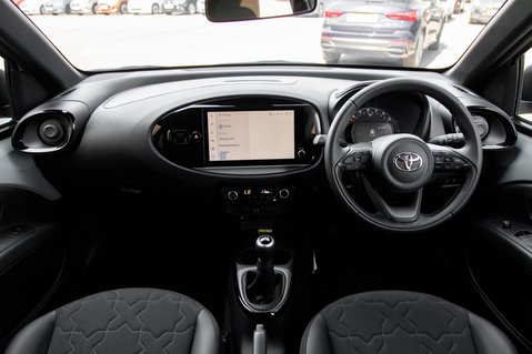 Toyota Aygo X VVT-I EXCLUSIVE 3